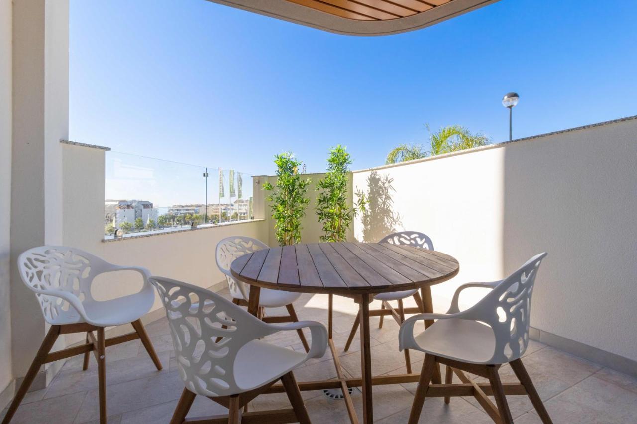 Marinsa Beach, 1 Bedroom With Seaview 토록스 외부 사진